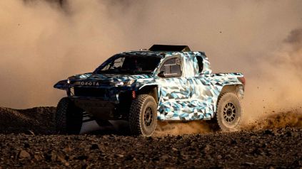Cómo es la Toyota Hilux eléctrica que competirá en el Dakar 2027  