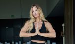 Rocío Guirao Díaz sorprendió a Caro Calvagni y Muri López Benítez con una clase de yoga frente al mar: todas las fotos