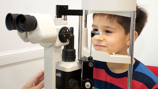 Niños con deficiencias visuales: solo 1 de cada 4 no presenta síntomas