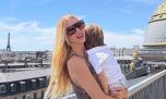 Las mejores fotos del increíble paseo por el Sena de Nicole Neumann y su hijo, Cruz Urcera