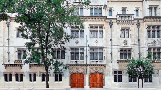 Escuela Argentina Modelo