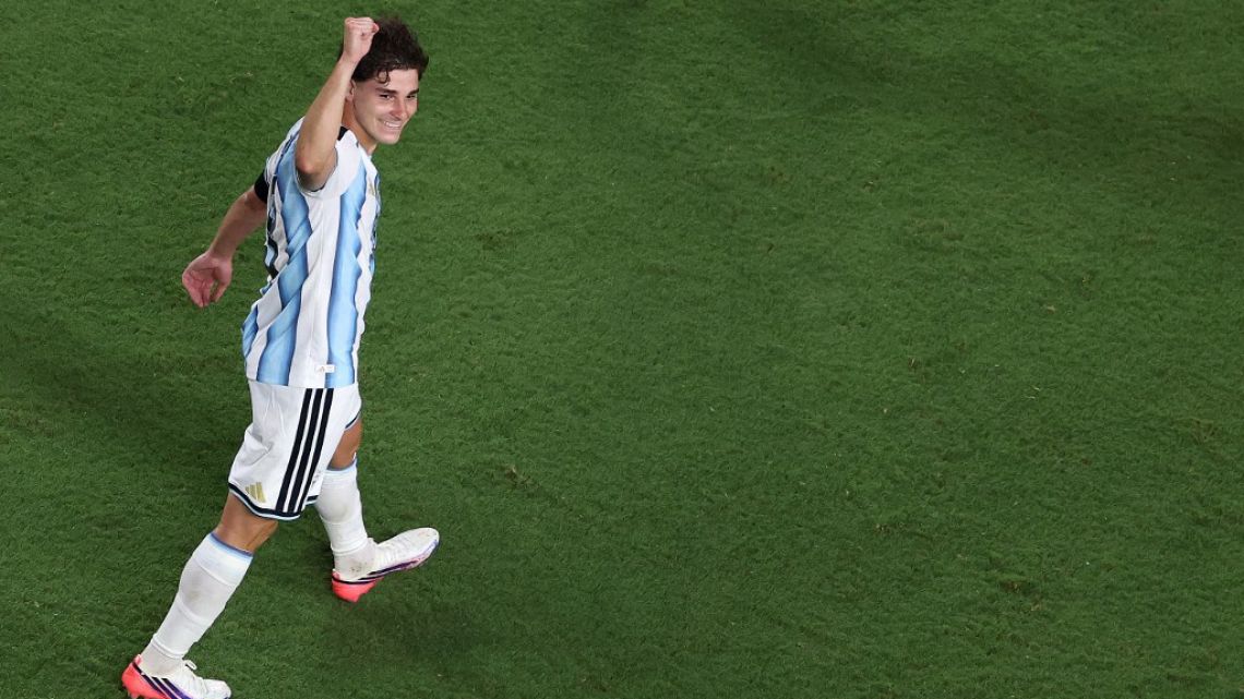 Tenemos un héroe, se llama Julián