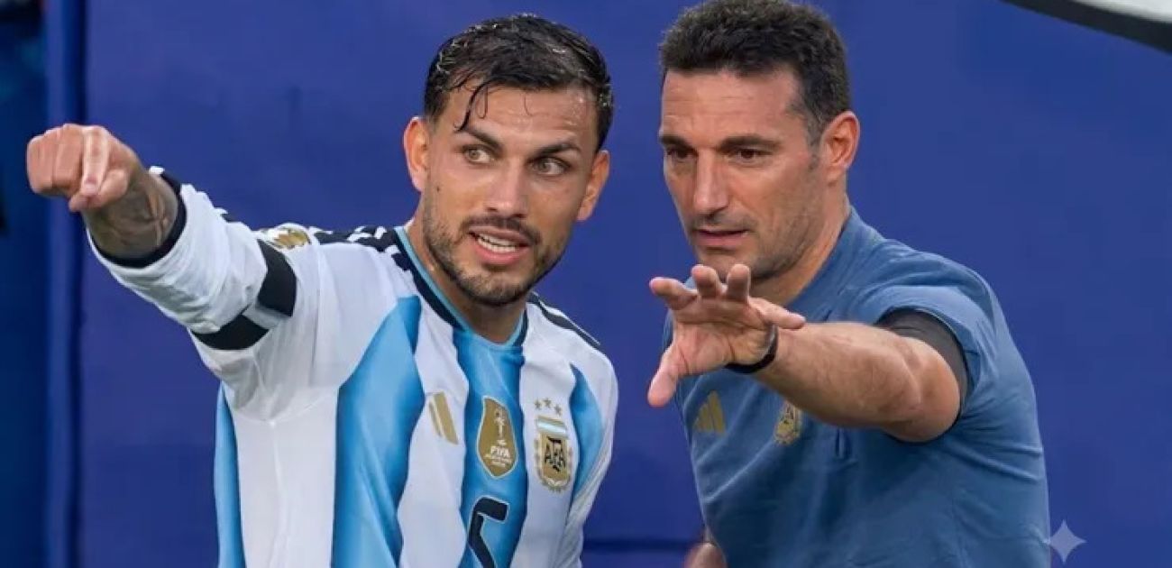 Leandro Paredes y Lionel Scaloni