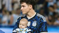 Julian Alvarez y su hijo Amadeo