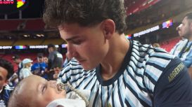 El tierno video de Julián Álvarez junto a su hijo Amadeo tras la victoria de Argentina ante Suiza que derritió la red