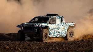 Cómo es la Toyota Hilux eléctrica que competirá en el Dakar 2027 