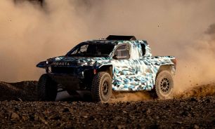 Cómo es la Toyota Hilux eléctrica que competirá en el Dakar 2027 