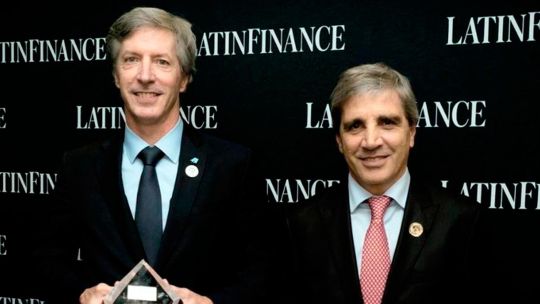 Los puntos que no cierran del plan financiero que presentó Caputo