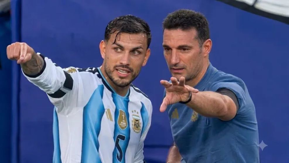 Leandro Paredes y Lionel Scaloni