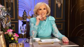 Así fue el festejo de Mirtha Legrand tras el triunfo de la selección: torta mundialista, banderas y té con amigos