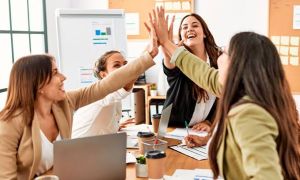 Cada vez más mujeres deciden emprender.