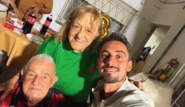 Nicolás Occhiato, su abuela Conce y su abuelo