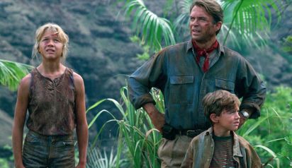 Ariana Richards,  Sam Neill y Joseph Mazzello en Jurassic Park (1993)
