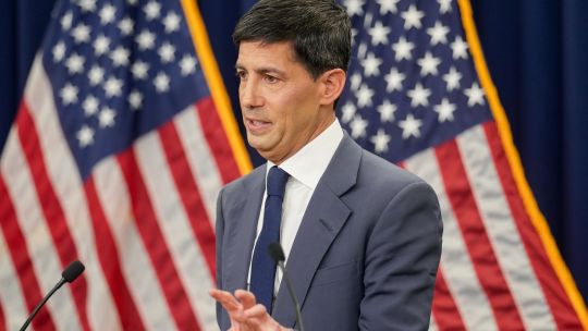Warsh plantea reconsiderar frecuencia y calendario de reuniones de política monetaria de la Fed