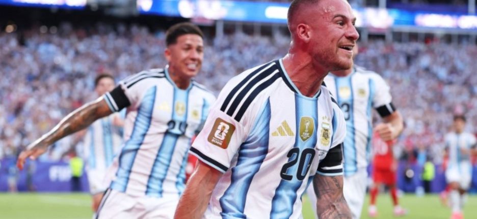 Alexis Mac Allister y Enzo Fernández, figuras de Premier League