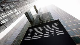 Se hundieron hasta 25% las acciones de IBM en Wall Street: los motivos del derrumbe