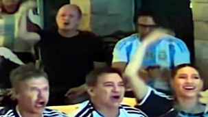 Insaurralde anoche, viendo el partido en lo de Fernández Prieto 13072026