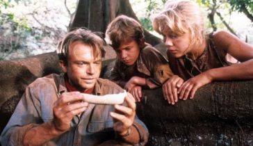 Sam Neill, Joseph Mazzello y Ariana Richards en Jurassic Park (1993)