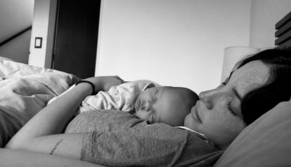 Se habla cada vez más de maternidad. ¿Por qué seguimos hablando tan poco de las mamás?