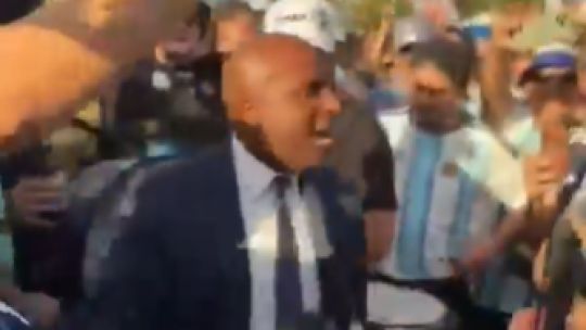 Video: el alcalde de Kansas "argentinizado" por los hinchas de la Scaloneta