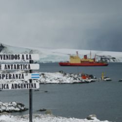La cooperación en disciplinas como la astronomía y la física cuántica cuenta con una larga tradición de colaboración entre científicos de ambos lados del océano.