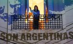 Cristina Kirchner con un guiño a Malvinas salió al balcón para festejar el pase a la final