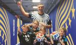 Los hijos de La Scaloneta: las tiernas fotos de los jugadores junto a sus herederos en modo "hinchas"