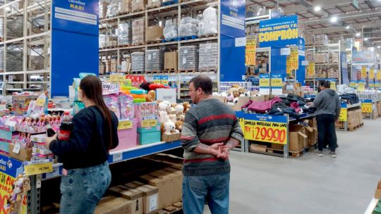 Boost for Milei as monthly inflation read dips below 2% threshold