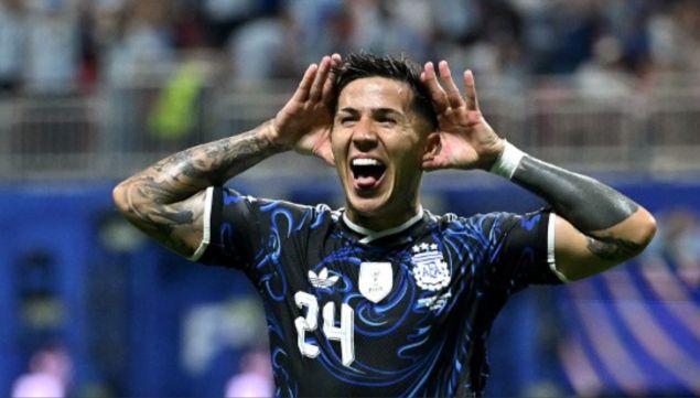 Gol de Enzo Fernández a Inglaterra