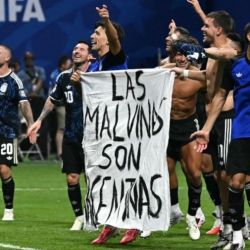 Images from the Argentina v England match.