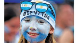 Valores. Hoy Leonel Messi representa para muchos argentinos no solo al mejor futbolista del planeta, sino también un ejemplo de valores sociales importantes, como la perseverancia, la humildad y el liderazgo silencioso.