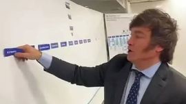 Milei define luego del partido si hay o no asueto, mientras desde la oposición reclaman "que se apure"