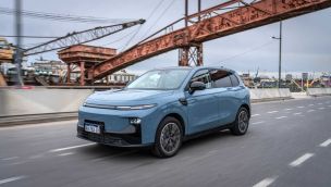 Leapmotor B10