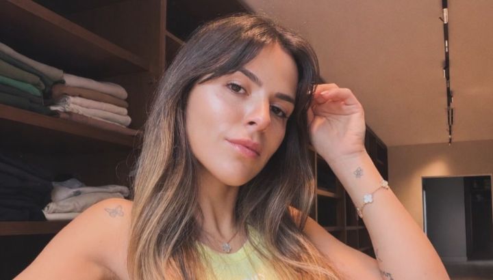 El guardarropa de Camila Galante: las claves del estilo que mezcla lujo tendencias y outfits en tono deportivo