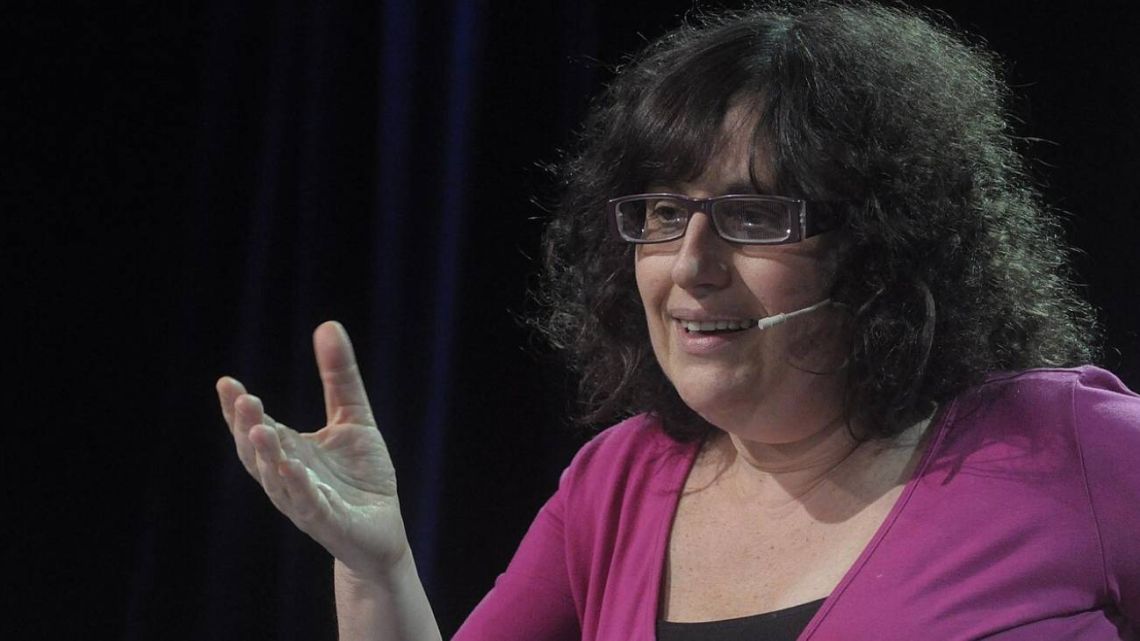 La autora del libro "Un presidente como un rey" compara a Milei con Alberdi