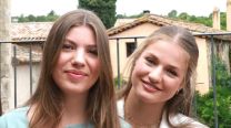 La princesa Leonor y la infanta Sofía apuestan al rosa con dos looks en clave quiet luxury