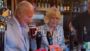 rey Carlos III tomó cerveza y bromeó sobre la derrota de Inglaterra contra Argentina 16072026