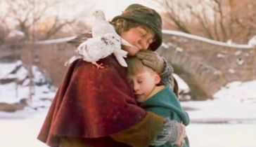 Brenda Fricker y Macaulay Culkin