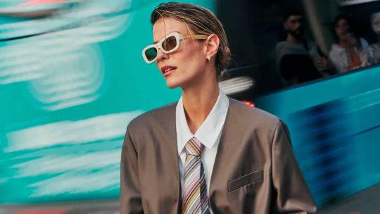 Sofía Hita: la fotógrafa argentina radicada en Madrid que ahora diseña gafas con historia