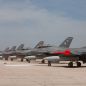 La segunda tanda de aviones de caza F-16 despegó hacia Argentina tras la oficialización del Ministerio de Defensa