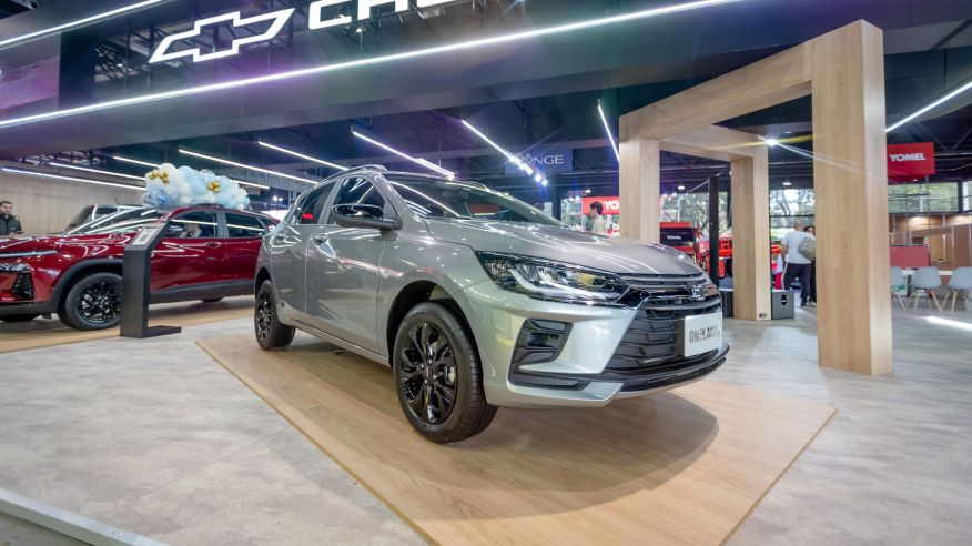 Chevrolet presentó el Onix Activ, la versión más accesible del compacto