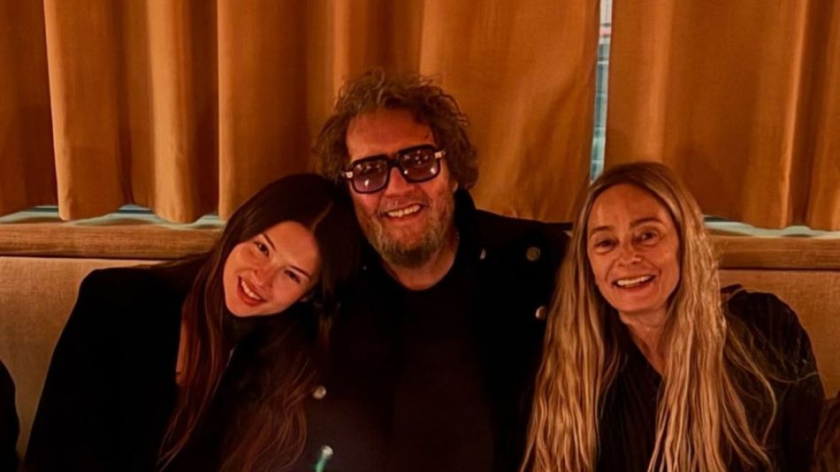 Ramiro Agulla junto a su esposa Delfina Vázquez Maiztegui y su hija Jazmín Agulla