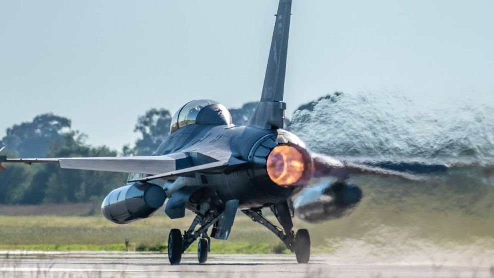 Aviones F-16 17072026