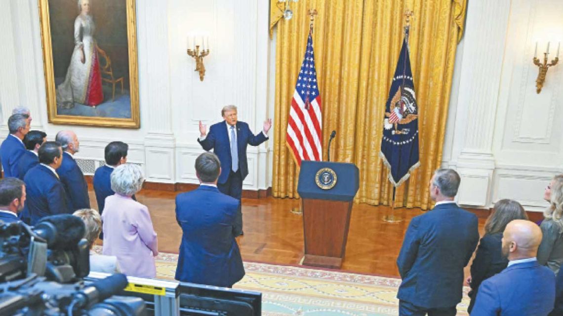 Trump reaviva las denuncias de fraude electoral