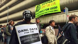190726_dark_days_middle_class_vader_google_cedoc_g