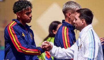 Lionel Messi y Lamine Yamal