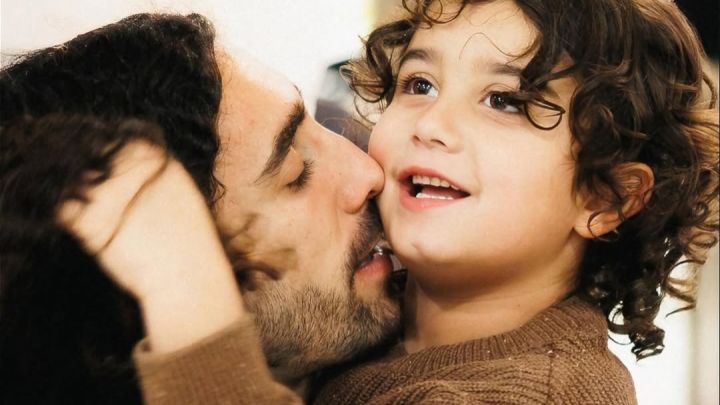 Cucurella y su hijo Mateo