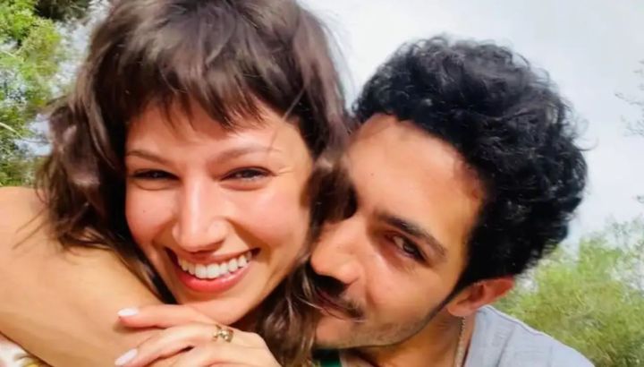 Úrsula Corberó mostró cómo vive el Mundial con el Chino Darín y su hijo, Dante: “Difícil combo”