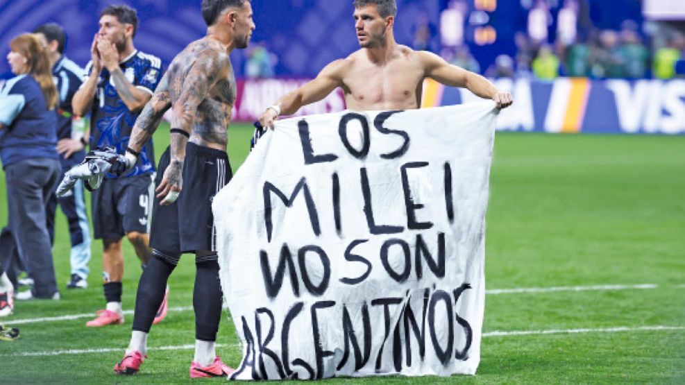 190726_bandera_milei_no_son_argentinos_sabanas_temes_g