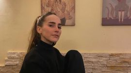 Ni jean ni sastrero: Ámbar de Benedictis apuesta por el pantalón más trendy del invierno